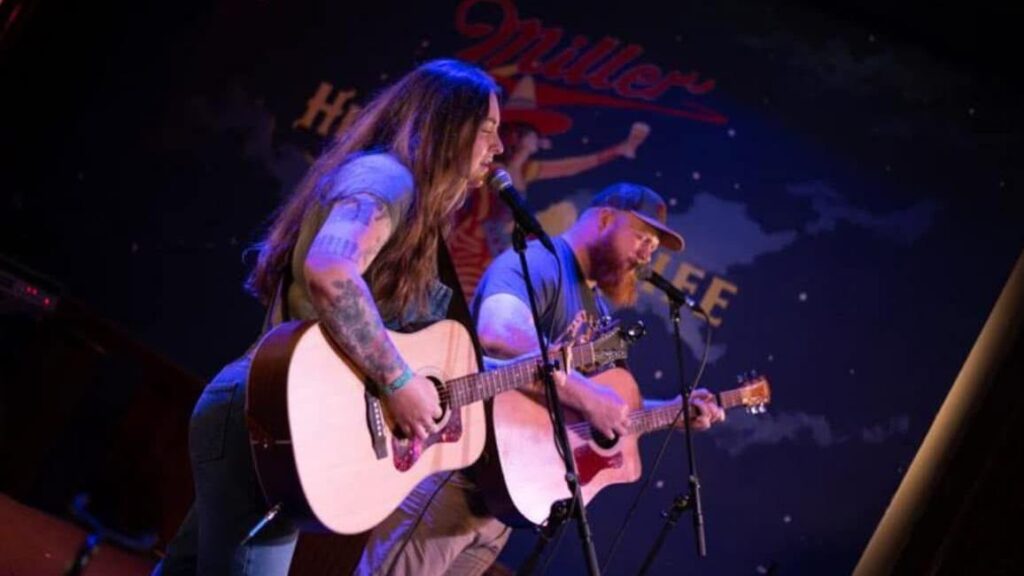 Jasper Hollow: Live at Tri Hop