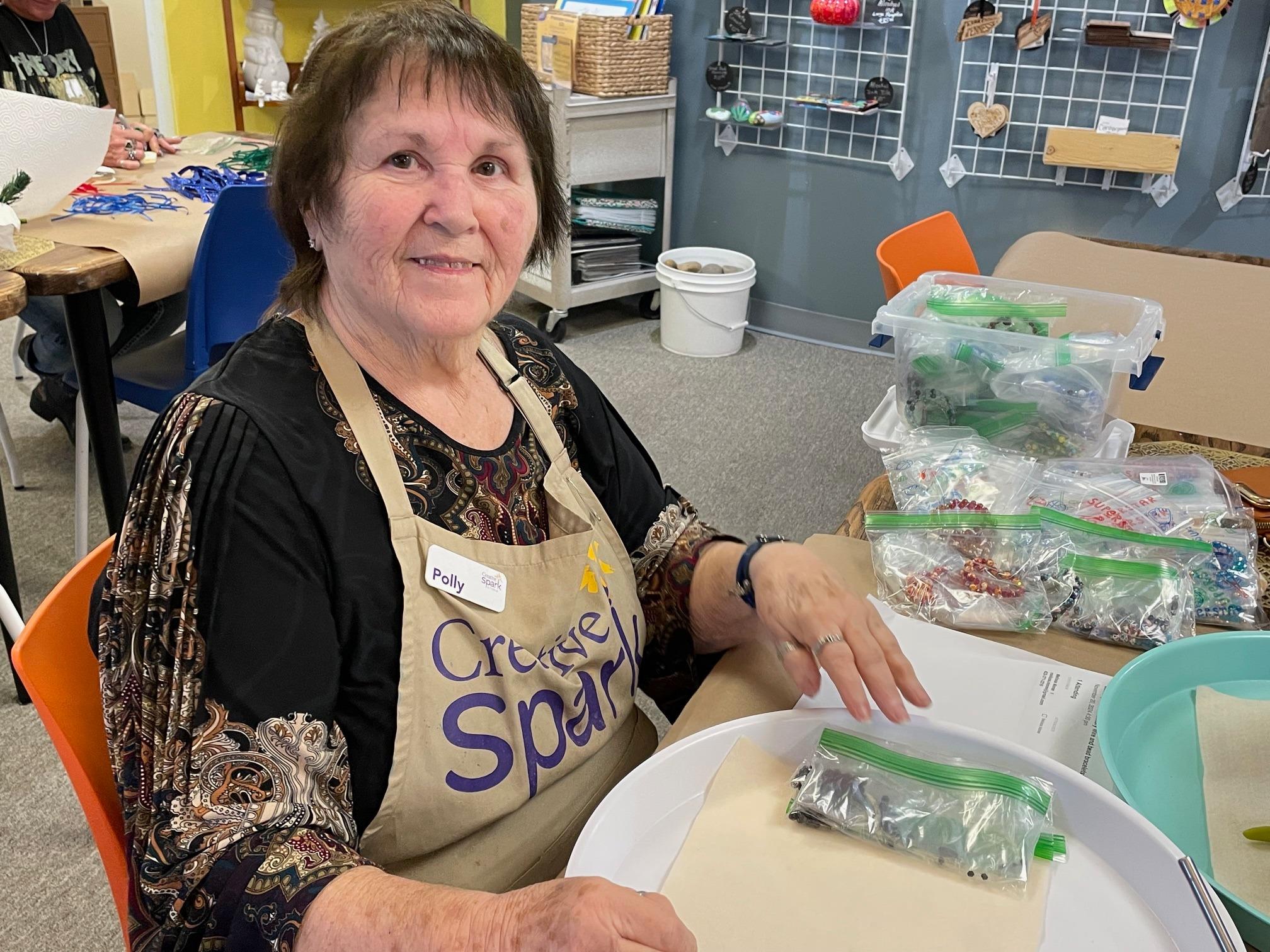 Jewelry making class, pumpkin pendant, wire-wrap